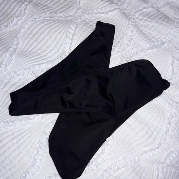 Off the Shoulder Bikini Top - Picture 2 of 2